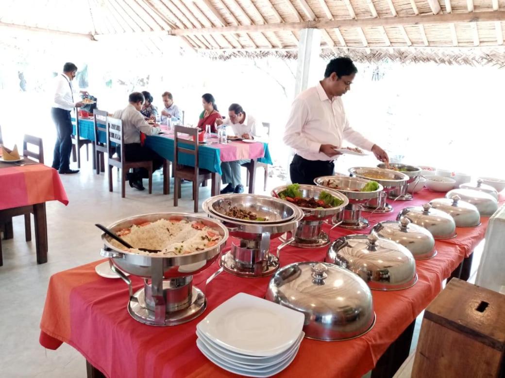 Cocodance Kitesurfing Resort Kalpitiya Esterno foto