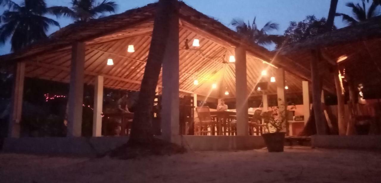 Cocodance Kitesurfing Resort Kalpitiya Esterno foto